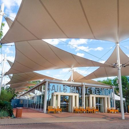 Sails In The Desert Ayers Rock  Exterior foto